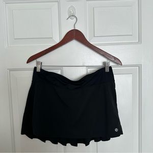 LuLulemon Black Size 8 Tennis Golf Skort